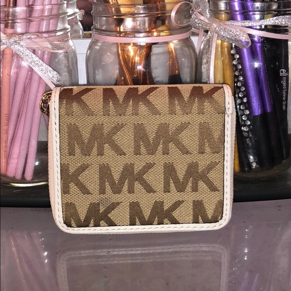 Michael Kors Small Wallet